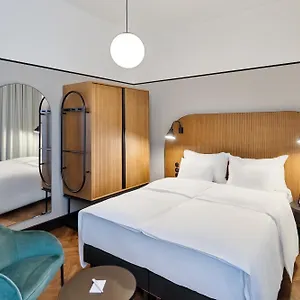 4* Hotel Astoria Vienna, Curio Collection By Hilton