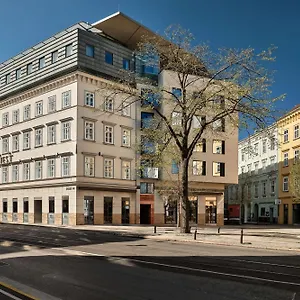 Radisson Blu Triest Hotel, Вена