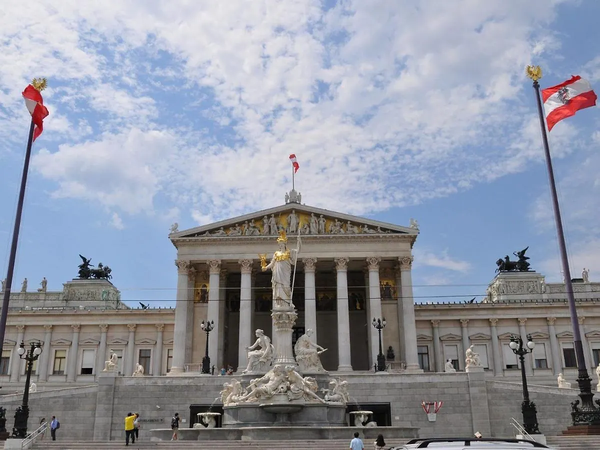 The Levante Rathaus Apartments Vienna 4*,  Austria